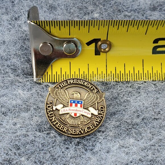 The President's Volunteer Service Award Lapel Pin, September 11, 2001 - Picture 4 of 4